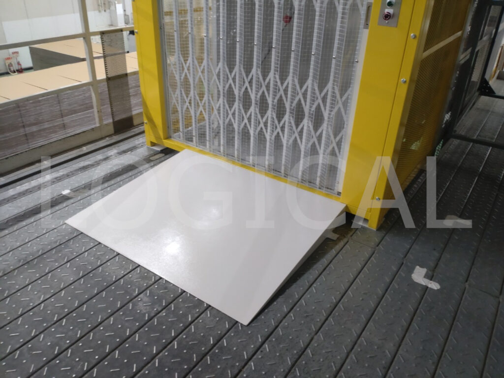 違法リフト 適法化 改造工事 垂直搬送機